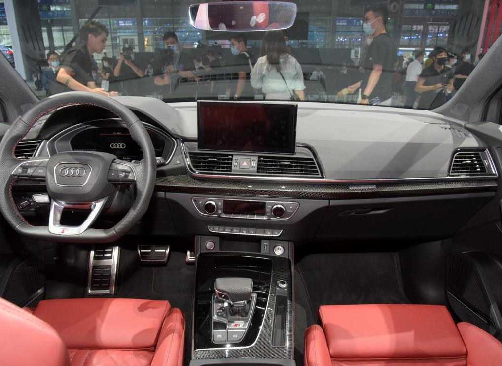 2023款奥迪q5用8at吗,纯进口奥迪q510款