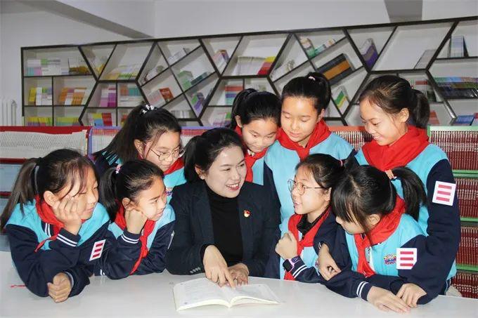 教育系统19届五中全会宣讲,学习贯彻十九届四中全会精神学校