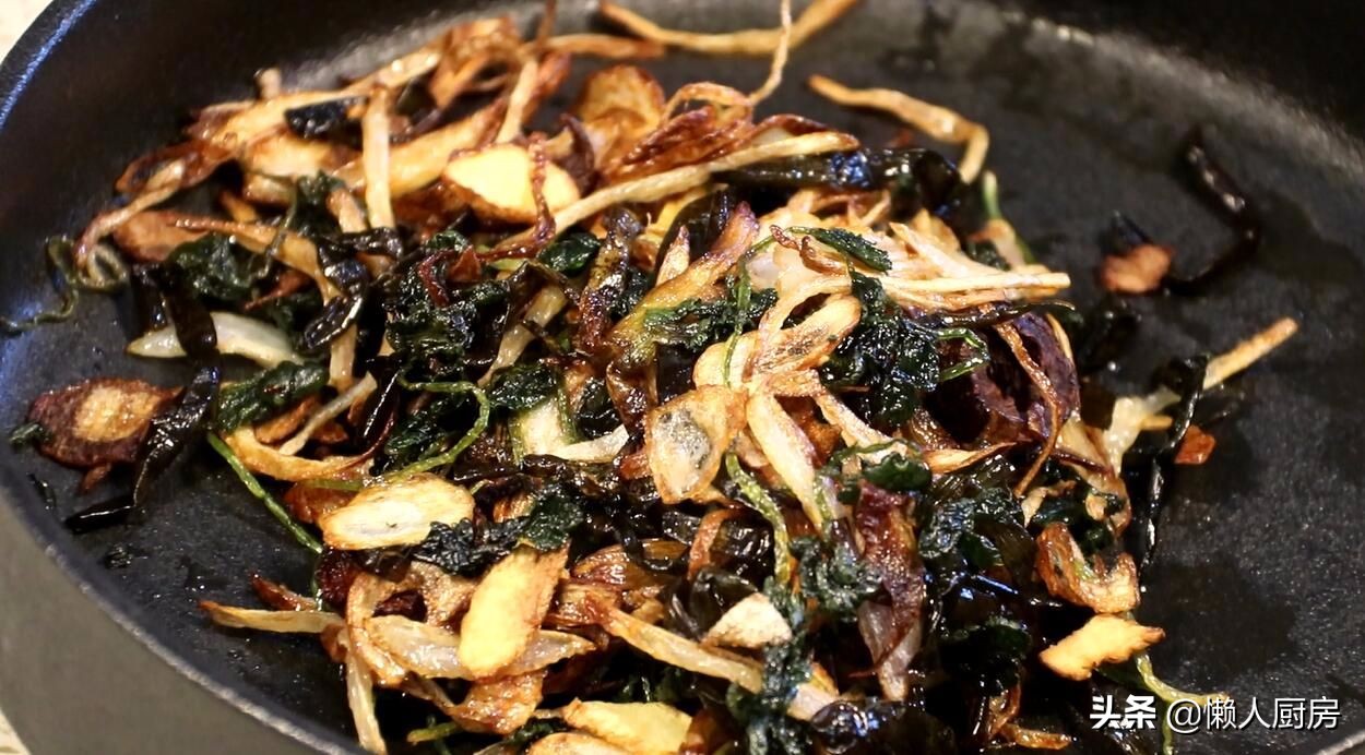 吃火锅不用买底料，教你自己在家炒底料，麻辣鲜香，做法超详细