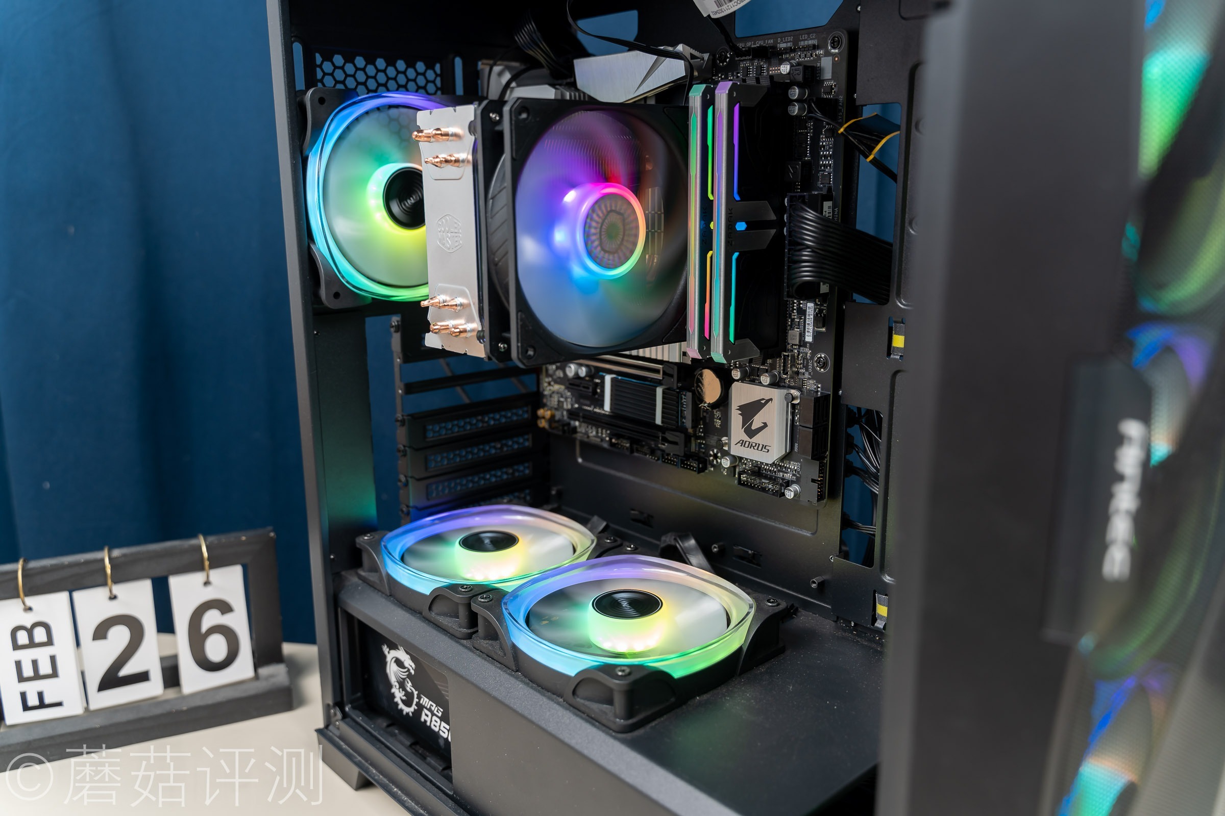 青春回忆系列：期望LPL夺冠，朋友装了台5700G主机玩lol