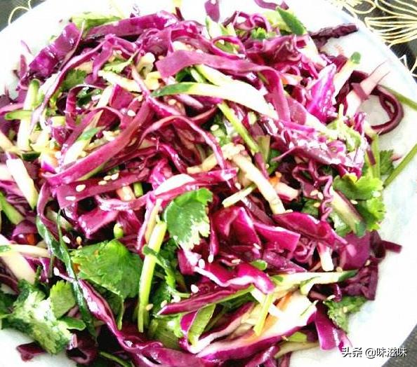 紫甘蓝做凉拌菜怎么更好吃,紫甘蓝凉拌菜怎么做好吃简单