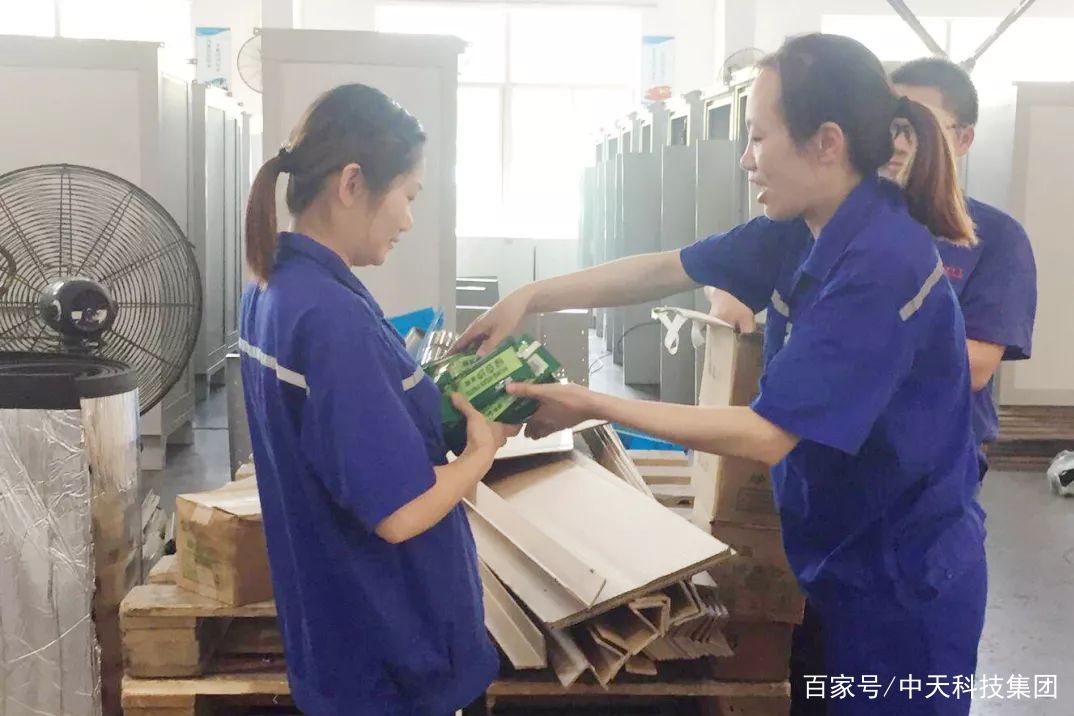 致敬每一位坚守岗位的民航人,致敬十一假期坚守岗位的人