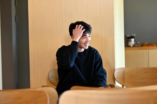 头上密密麻麻小疙瘩是什么,头上摸到肿块是怎么回事