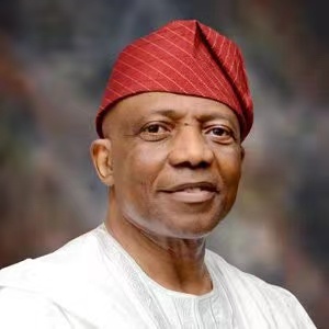 非洲巨富私生女嫁英国帅侯爵,却被婆婆嫌糟蹋400年血脉?