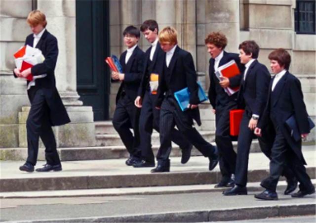 瑞士人口少吗,瑞士人口为什么那么少