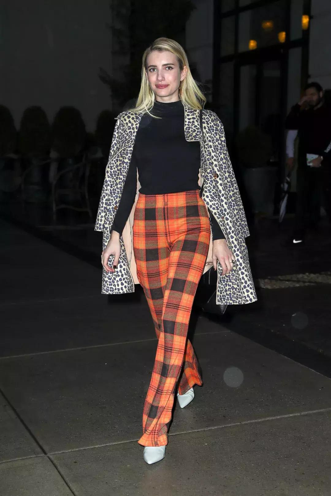 男士黑色羽绒服配什么打底衫,黑羽绒服大衣配什么打底衫