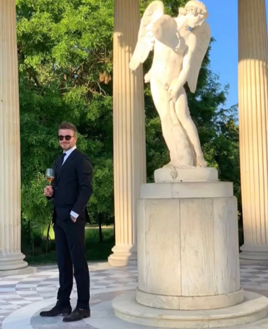 贝嫂生日小贝图片,贝嫂庆祝贝克汉姆生日