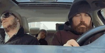 开长途很累为啥不愿让同车人驾驶,长途开车以后为什么感觉很累