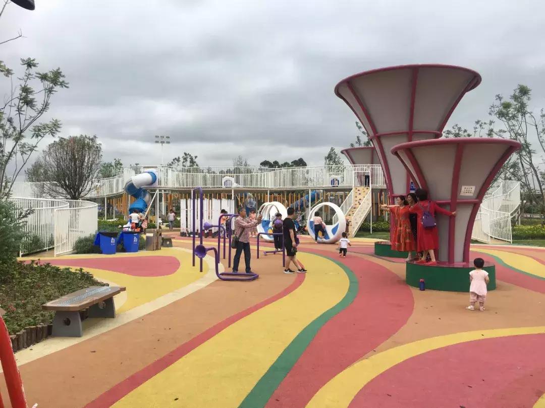 凤凰山体育中心建成后排名,凤凰山体育中心多久修好的