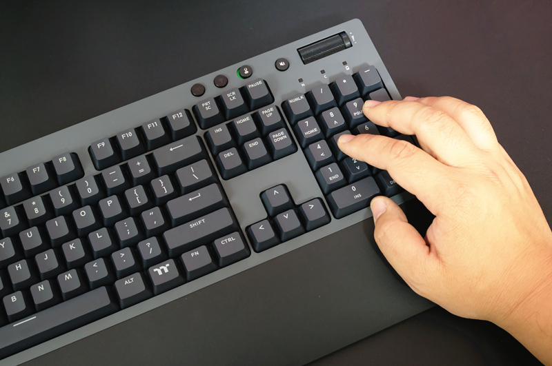 性价比最高的三模机械键盘推荐,推荐一款平民机械键盘