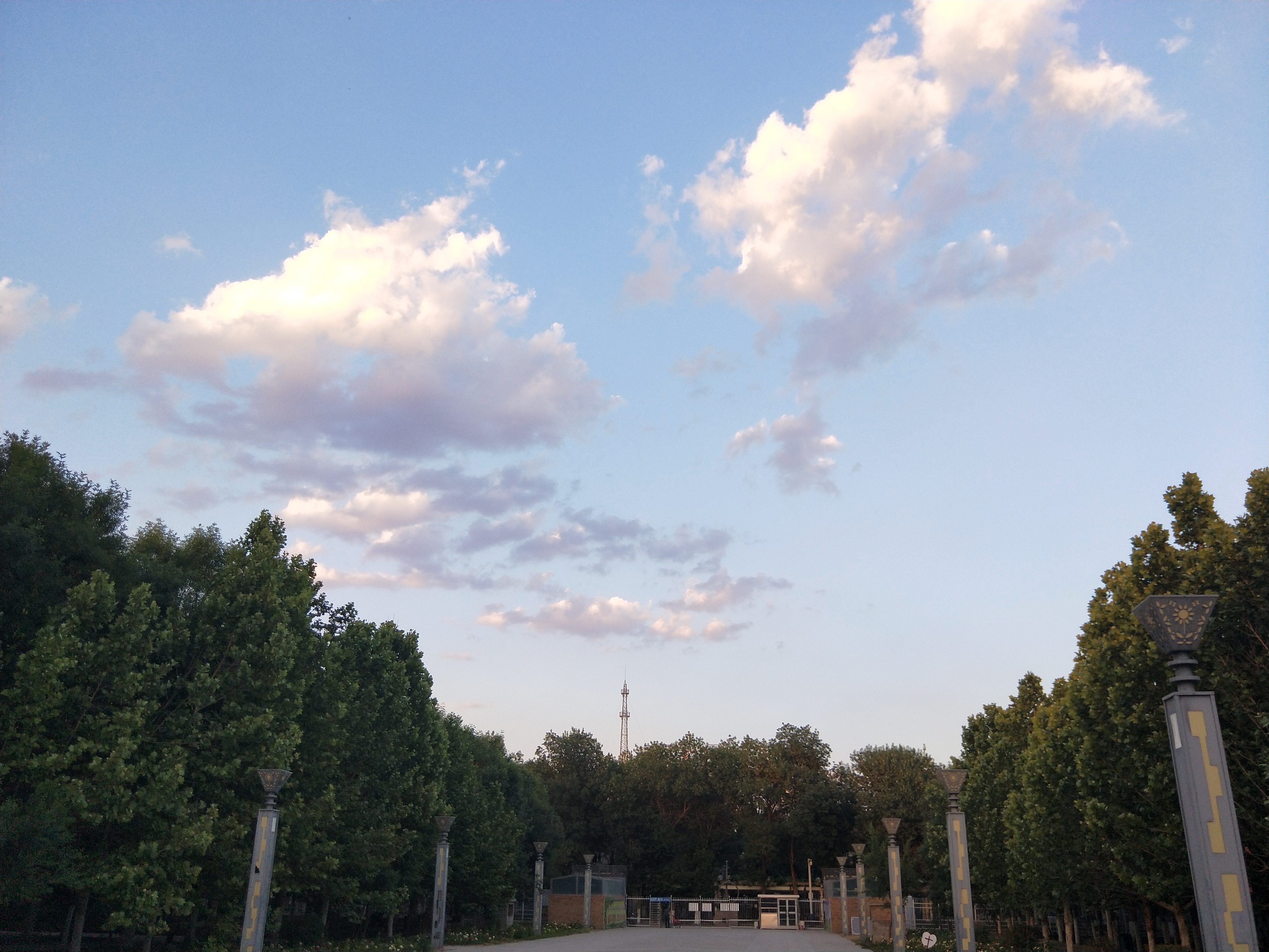 吐鲁番特点和气候,吐鲁番气候和风土人情