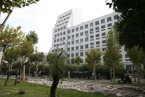 西安美院:中国九大美院之一,我国最早开办艺术专科的院校之一