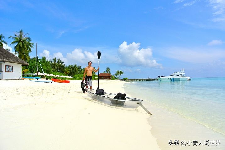 马尔代夫的蓝色海水清澈透明是潜水圣地，马尔代夫是个怎样的岛国