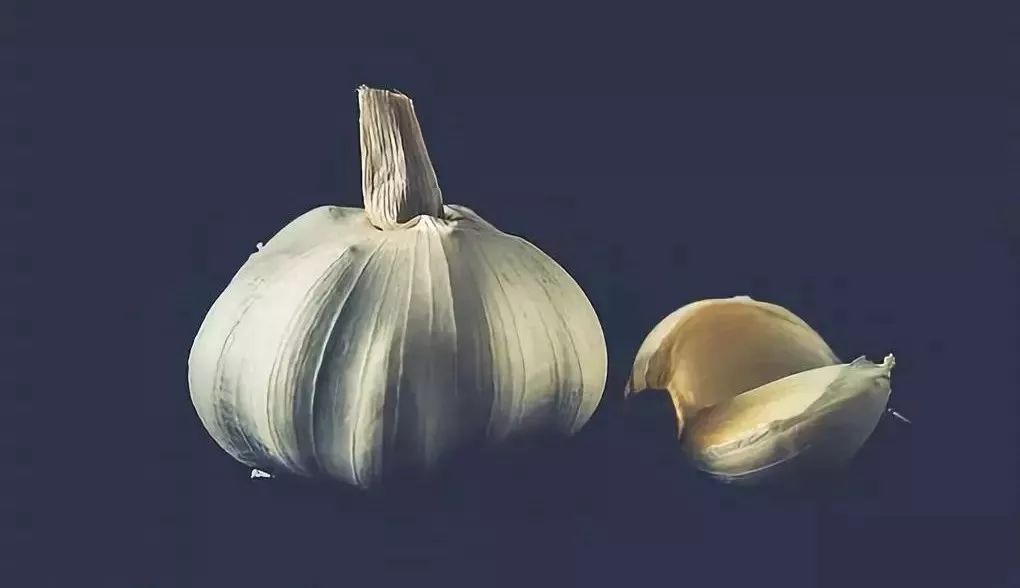 怎样撕掉标签不留胶,如何干净的撕掉标签