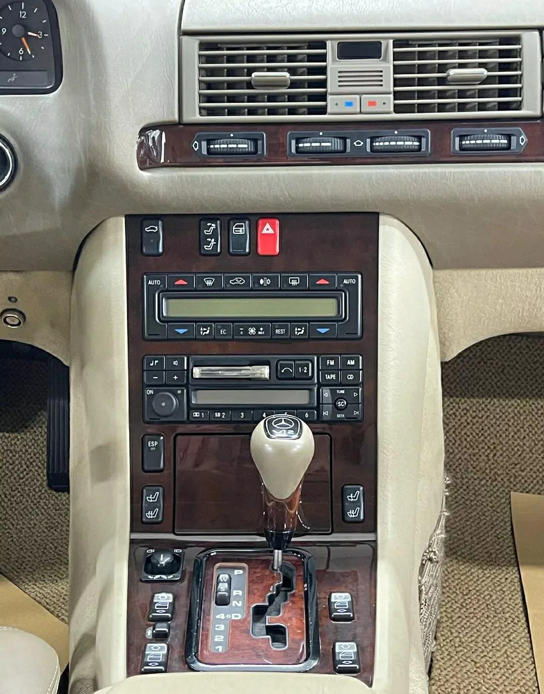 德系高颜值四门轿跑,虎头奔s600