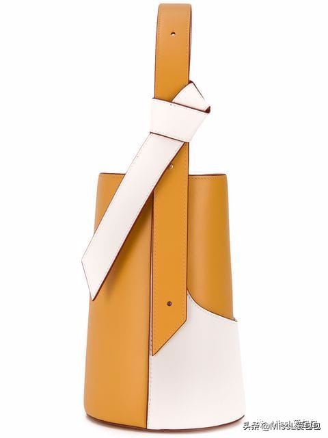 十二星座的包包口红高跟鞋,十二星座专属包包什么牌子好