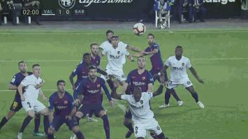 西甲三冠王,西甲巴萨全力捍卫榜首之位