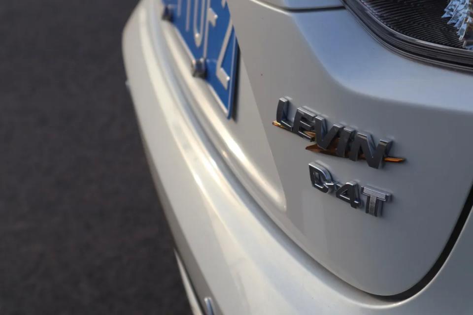 领动1.5和雷凌1.2t哪个油耗高,丰田雷凌1.5对比现代领动1.6