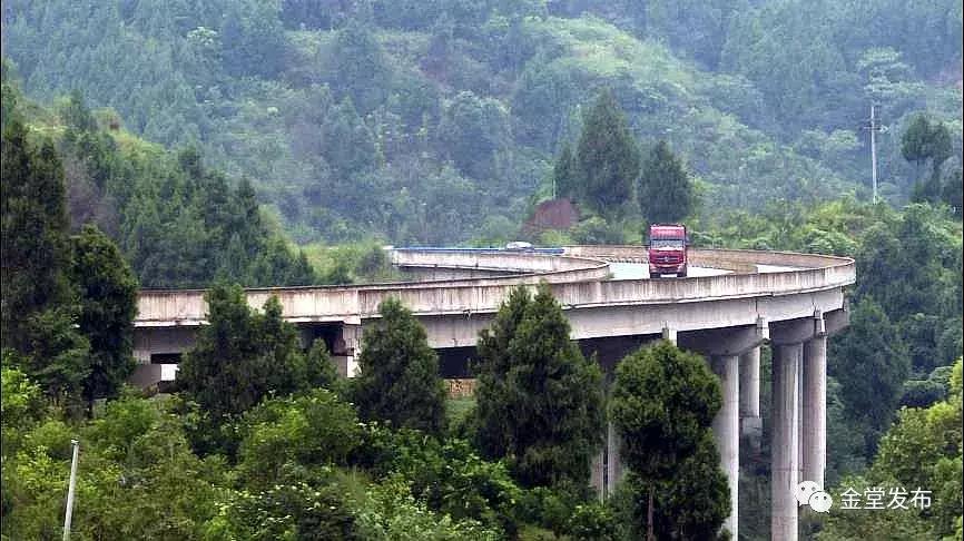 对外交通70年，金堂人霸气“出走”