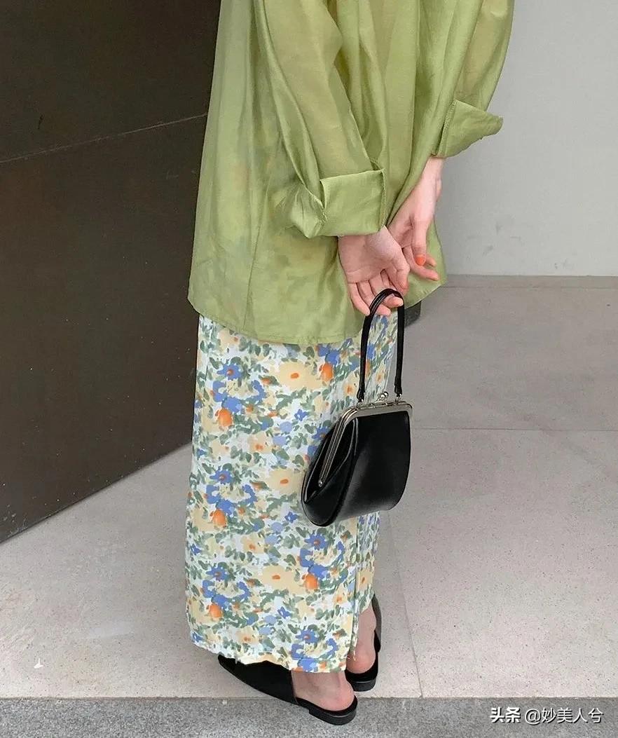 经典半身裙时髦到飞起,优雅迷人的半身裙你值得真正拥有