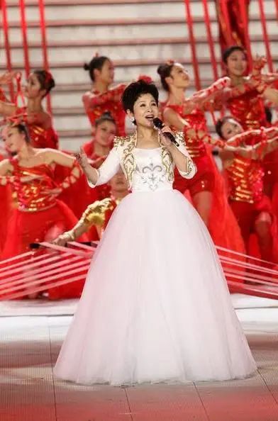 董文华个人资料和现状图文,董文华现个人状况