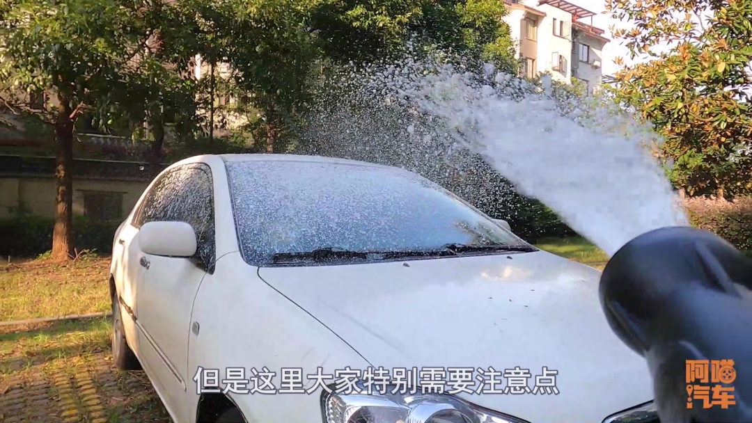为何自己动手洗车的人少了,是因为懒得动吗?喵哥总算找到原因了