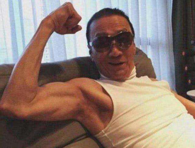 四哥年轻,老演员四哥