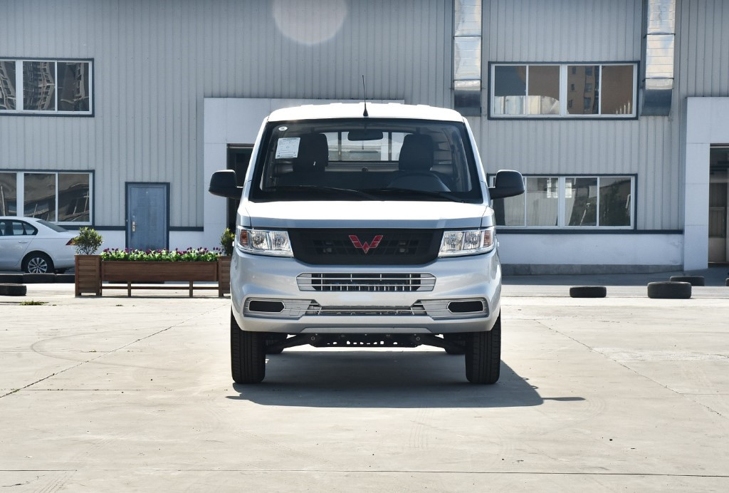 五菱荣光新卡今年最新版,五菱荣光新卡需要办理营运证吗