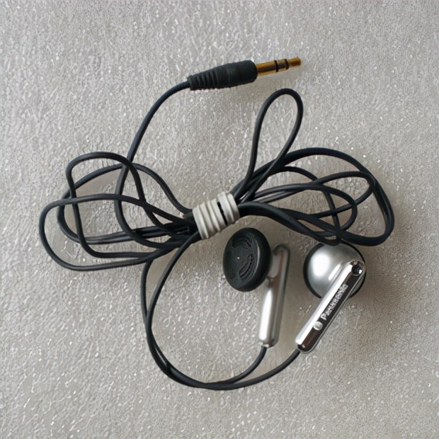 平头耳塞优缺点,平头耳塞式耳机越来越少