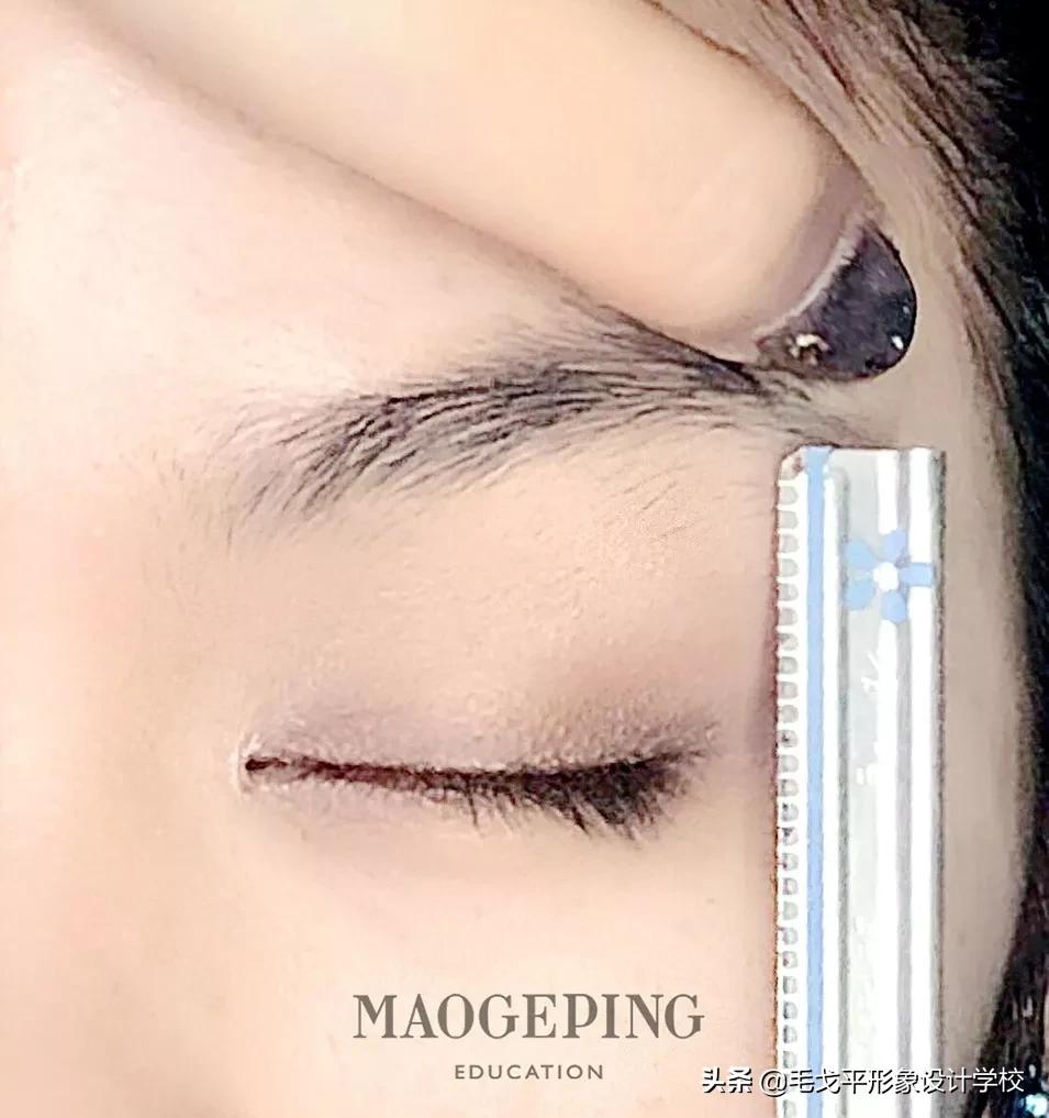 教你正确的画眉毛方法和技巧,如何画眉毛自然又适合自己初学者