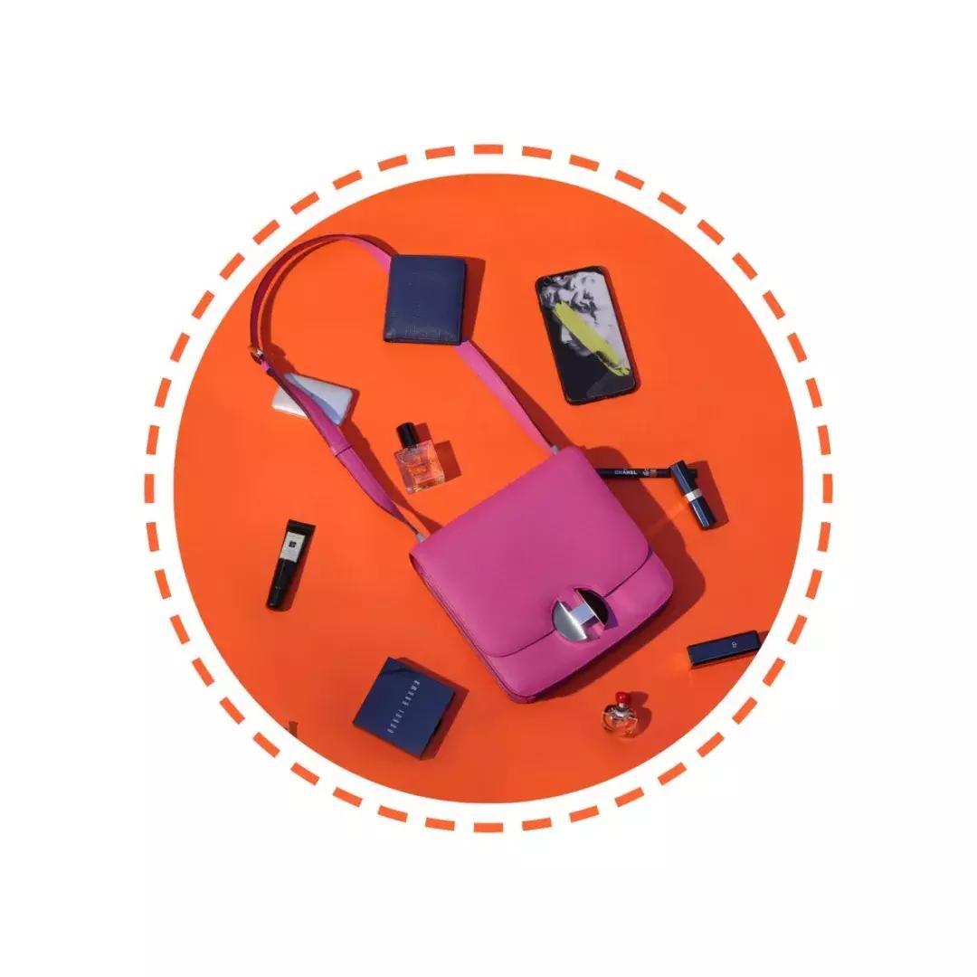 这不是她的书包它是我的英文,这是不是一个包的英语怎么说