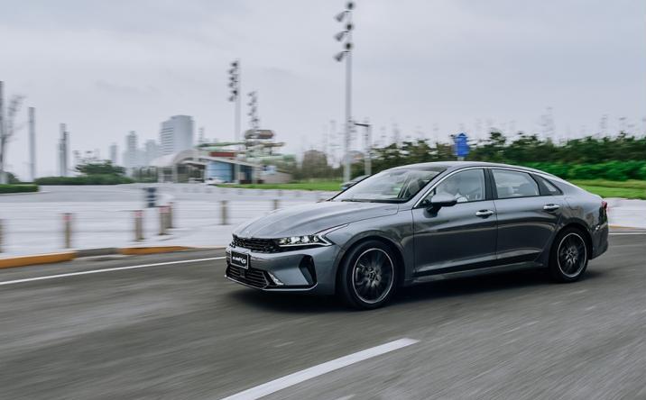 2020款起亚k5凯酷全方位分析,2020款起亚k5凯酷1.6t测评