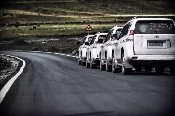 2020款丰田普拉多带备胎顶配版本,加装备胎多少钱