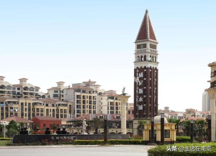 南京三大顶级小区,南京十万人居住的小区