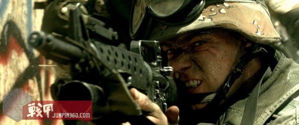 美国黑鹰战机坠落视频,黑鹰坠落最震撼视频