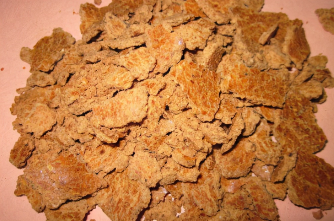 黄豆水浇花的功效与作用,豆渣肥水养花正确使用方法