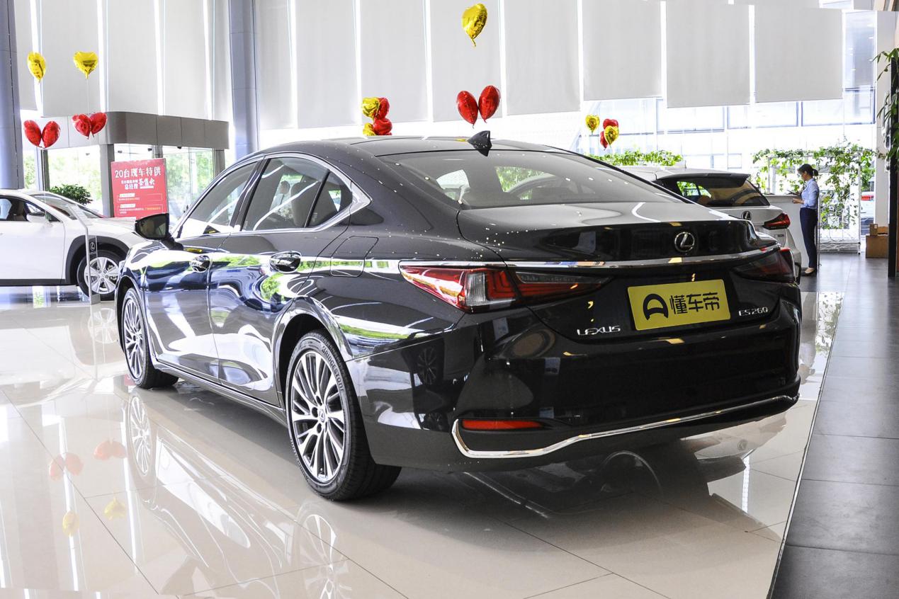 雷克萨斯es200和es260怎么选,凯美瑞2.5发动机和雷克萨斯es260