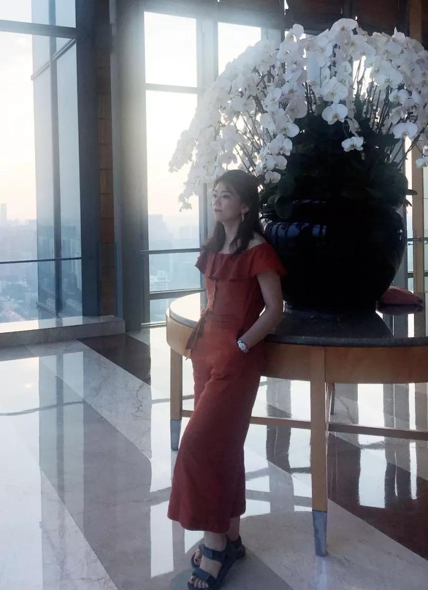 日系焦糖色穿搭 (夏季的焦糖色穿搭)