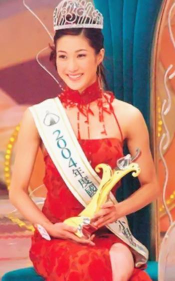 钟嘉欣二胎产子晒宝宝熟睡萌照,钟嘉欣要息影