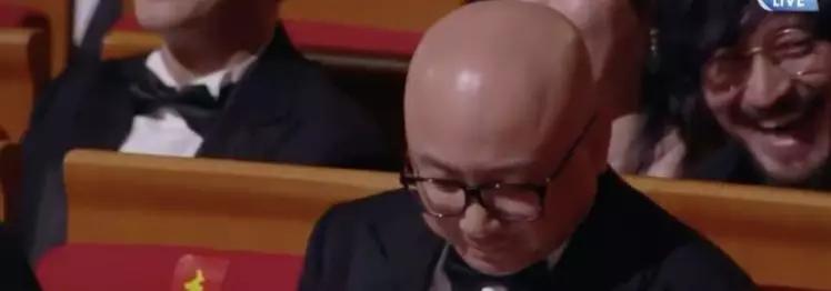 袁泉和陶虹颁奖视频,陶虹袁泉谁火了