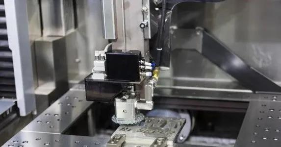 干数控加工过程中，“撞机”让人产生挫败感，再也不想做了