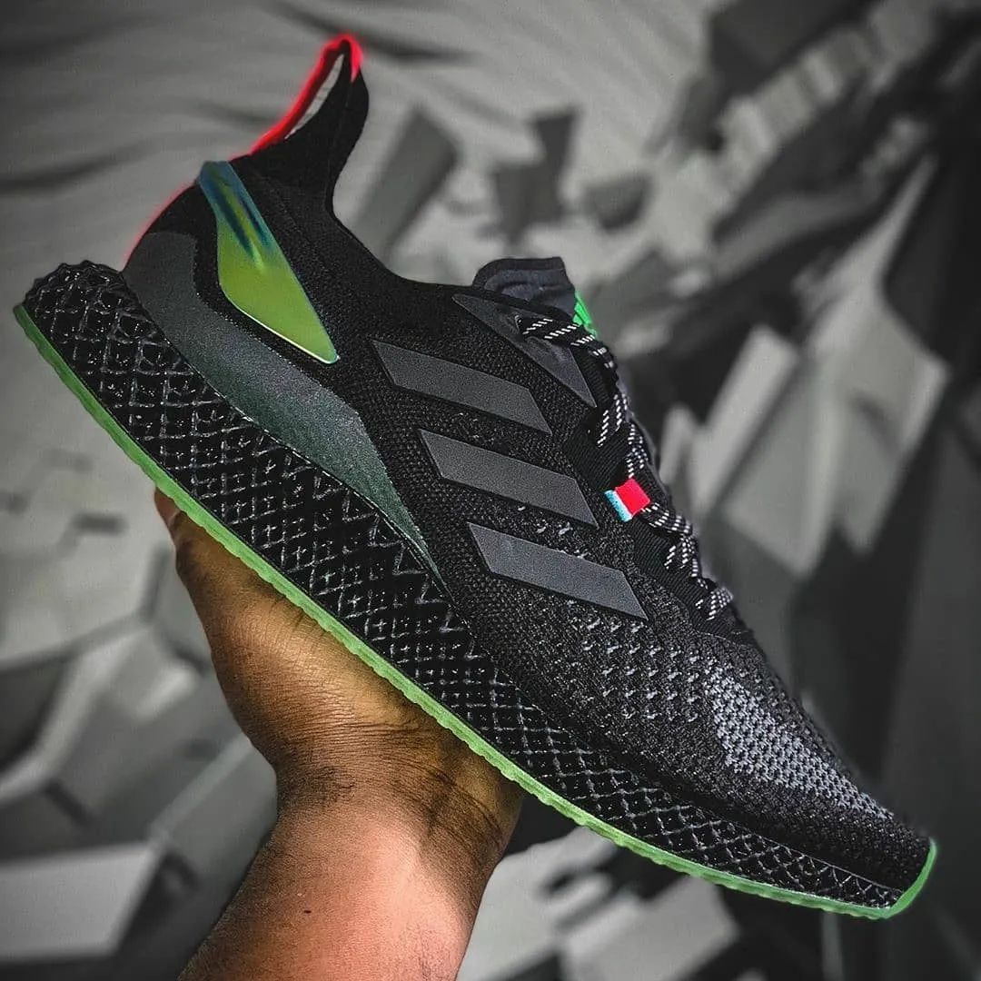 从颠覆想象到习以为常,adidas4D跑鞋的过去现在与未来