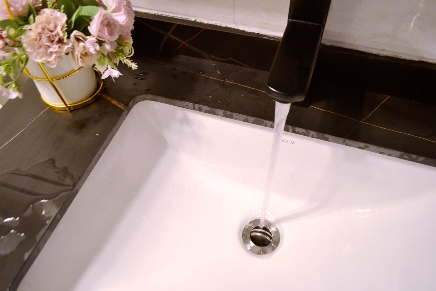 又在交智商税？选错浴室柜，入住才发现各种坑！入手希箭谈谈感受