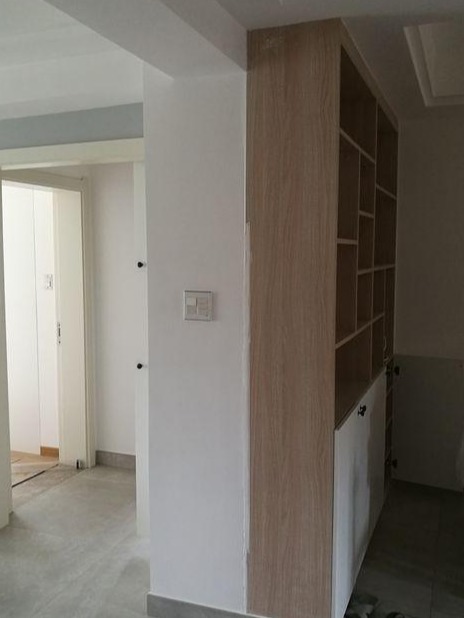 墙面涂料裂缝为什么修补后起皮,墙面漆与柜子漆开裂怎么处理