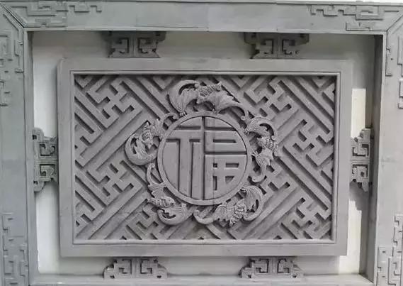 长得很丑的蝙蝠,蝙蝠象征意义是什么