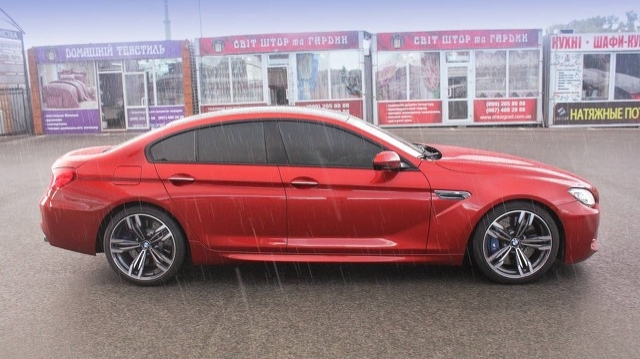 宝马车涉水怎么办,开宝马过淹水路