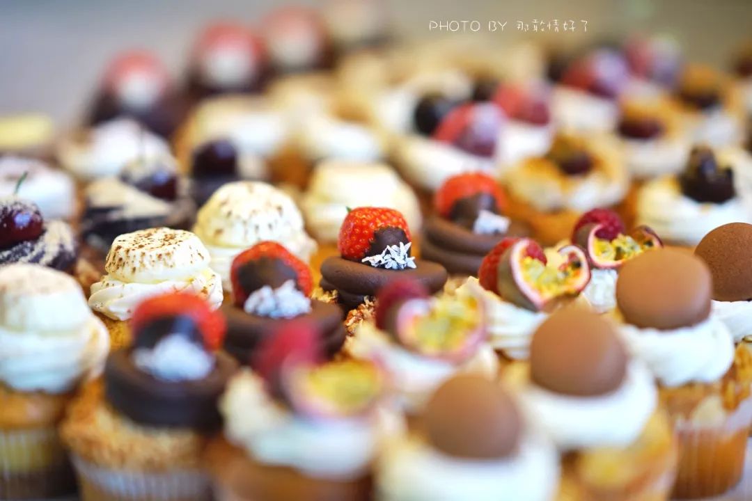 鹿特丹大厦侧面视角,鹿特丹奇异建筑