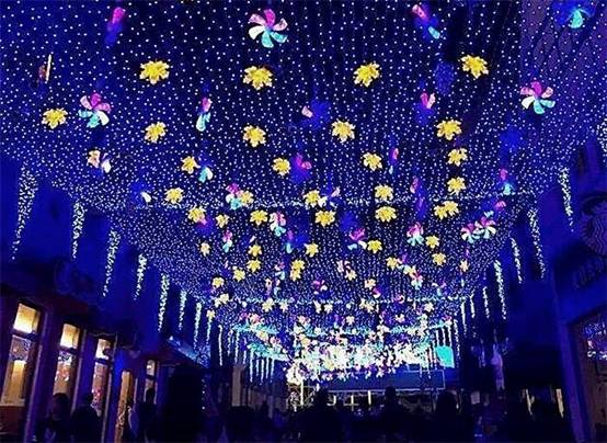 商场橱窗美陈装饰摆件,商场美陈装饰景观灯