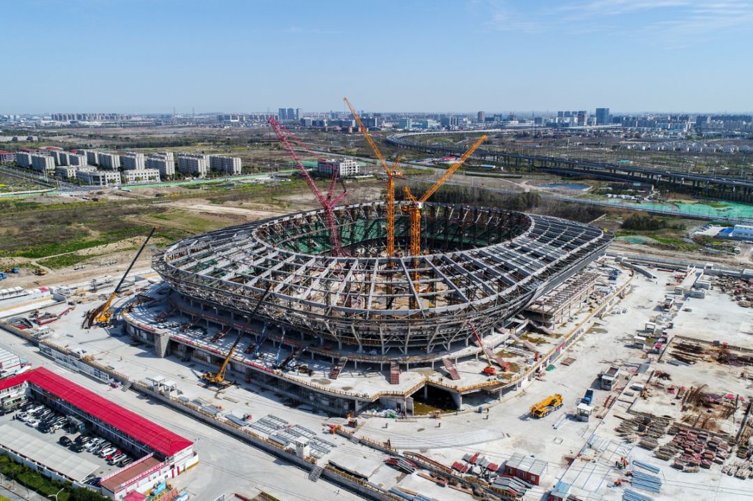 上海浦东足球场照片,上海浦东专业足球场效果图