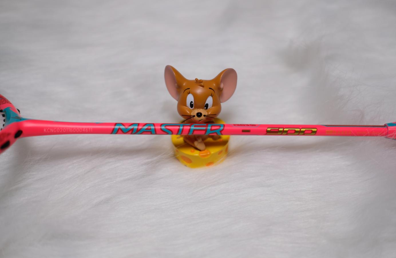 飞云零狼矩阵球拍测评,川崎大师900羽毛球拍实战